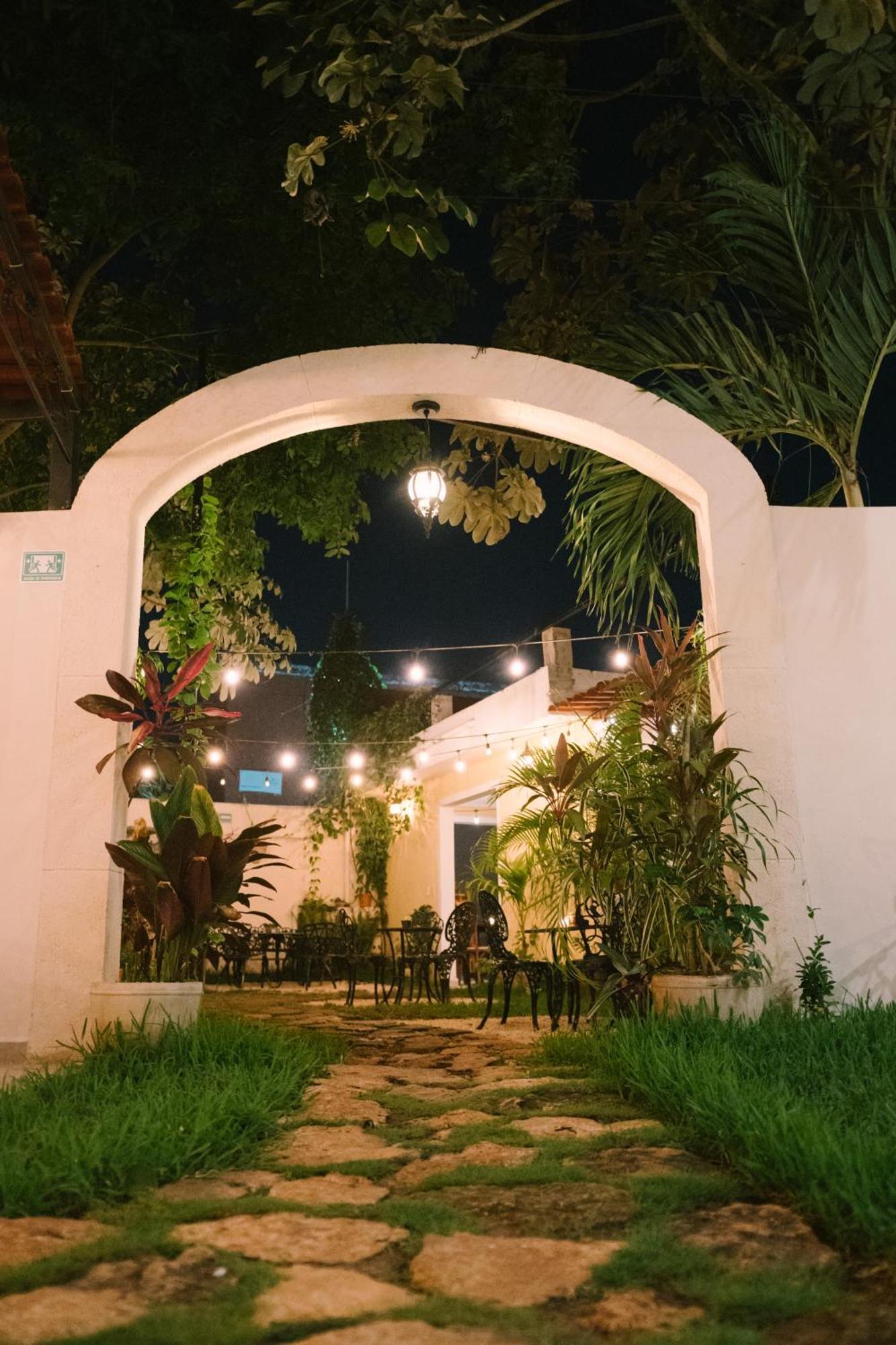 Maculan Hotel Valladolid  Ngoại thất bức ảnh